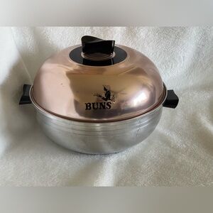 Vintage bun warmer